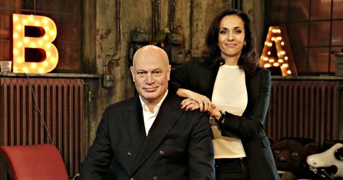 Robert Aschberg and Bathina Philipson in Aschberg direkt (2016)