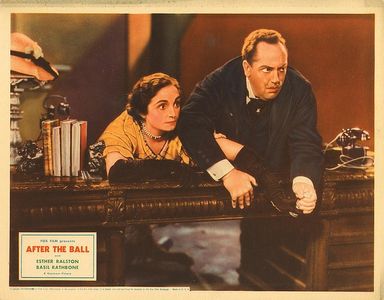 Marie Burke and George Curzon in After the Ball (1932)