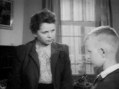 Lyonya Krauklis and Vera Orlova in Dva druga (1955)