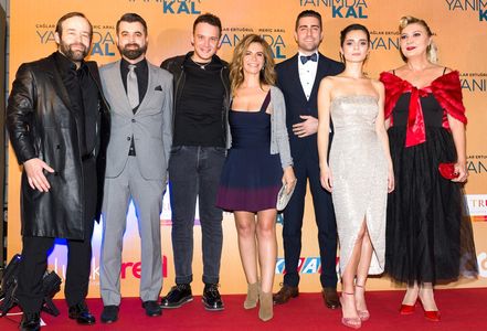 Tuna Arman, Caglar Ertugrul, Meric Aral, and Edis at an event for Yanimda Kal (2018)