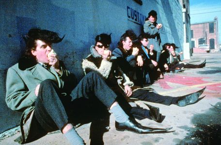 Sakke Järvenpää and Mato Valtonen in Leningrad Cowboys Go America (1989)