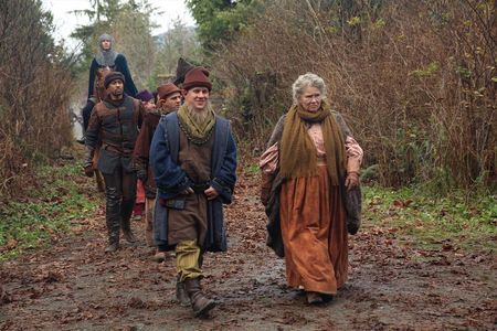 Michael Coleman, Beverley Elliott, and Faustino Di Bauda in Once Upon a Time (2011)