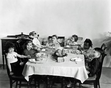 Scotty Beckett, Darla Hood, George 'Spanky' McFarland, Carl 'Alfalfa' Switzer, Billie 'Buckwheat' Thomas, and Pete the D