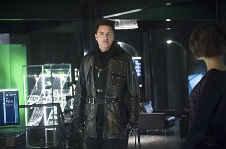 John Barrowman and Willa Holland in Arrow (2012)