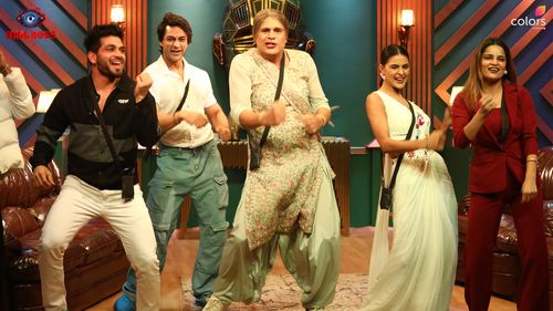 Shiv Thakare, Krishna Abhishek, Shaleen Bhanot, Priyanka Chahar Choudhary, and Archana Gautam in Bigg Boss: Krushna in t