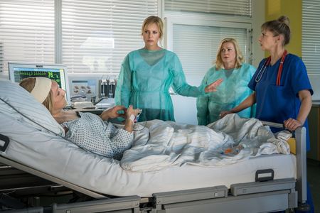 Jana Bauke, Petra Kleinert, Melanie Marschke, and Robin Sondermann in Leipzig Homicide (2001)