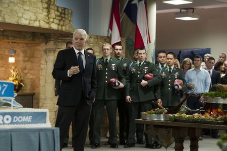 Steve Martin, Mason Lee, Garrett Hedlund, Beau Knapp, Arturo Castro, Astro, Barney Harris, and Joe Alwyn in Billy Lynn's