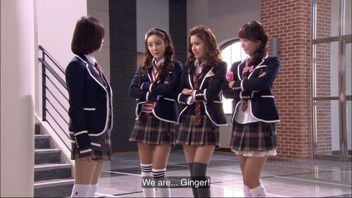 Gook Ji-yun, Ku Hye-Sun, Min Young-won, and Jang Ja-yun in Boys Over Flowers (2009)