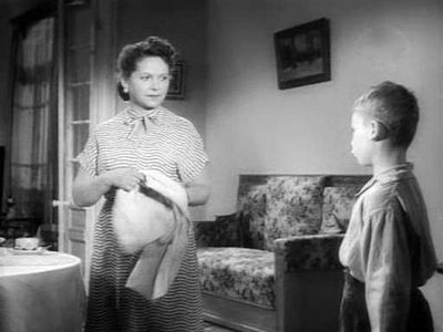 Lyonya Krauklis and Vera Orlova in Dva druga (1955)