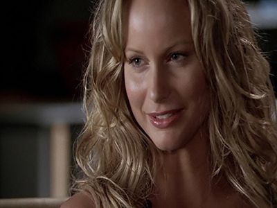 Leila Johnson in Andromeda (2000)