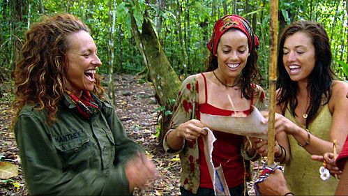 Jerri Manthey and Parvati Shallow in Survivor (2000)