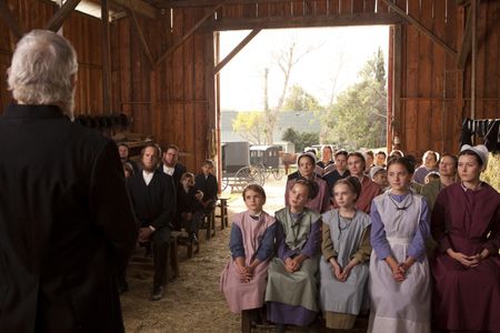 Matt Letscher, Madison Mason, Amy Sloan, Kimberly Williams-Paisley, Darcy Rose Byrnes, Madison Davenport, and Karley Sco