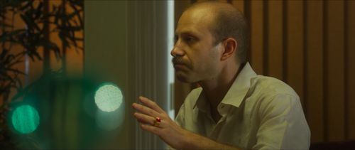 Roger Wasserman in Papi (2020)