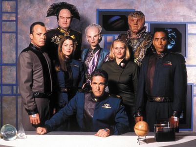 Mira Furlan, Andrea Thompson, Richard Biggs, Claudia Christian, Jerry Doyle, Peter Jurasik, Andreas Katsulas, and Michae