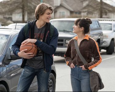 Still of Blake Draper and Peyton Elizabeth Lee in Prom Pact