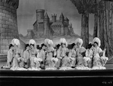 Ilka Chase, Marion Davies, and Vivien Oakland in The Florodora Girl (1930)