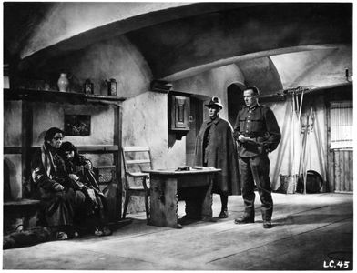 Leopold Biberti and Therese Giehse in The Last Chance (1945)