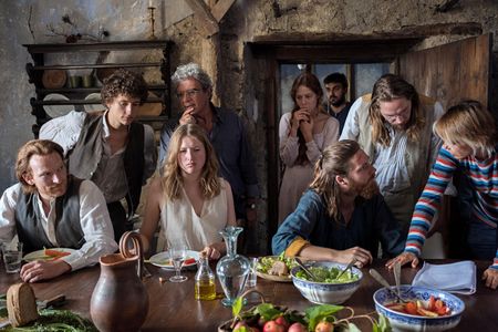 Still of Maximilian Dirr, Lola Klamroth, Jenna Thiam and Reinout Scholten van Aschat in Capri Revolution
