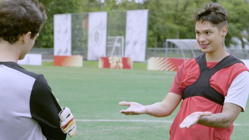 Guido Pennelli and Daniel Patiño in Once (2017)