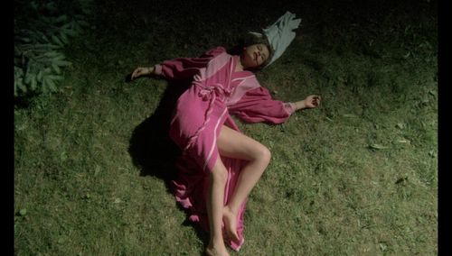 Sophie d'Aulan in Aenigma (1987)