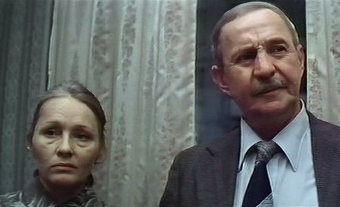 Alya Nikulina and Boris Novikov in Eshchyo lyublyu, eshchyo nadeyus (1985)