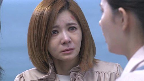 Seo-hee Jang in Band of Sisters (2017)
