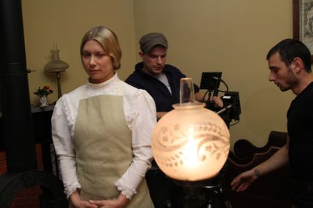 On the set of HER TELLING HEART