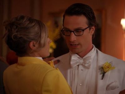 Nate Smith in Happy Endings (2011)
