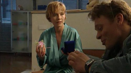 Ekaterina Semyonova and Pavel Maykov in Igra na vybyvanie (2004)