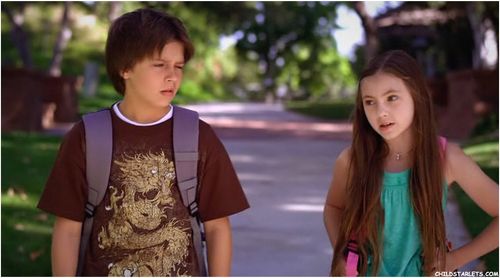Rhiannon Leigh Wryn and William Brent in Monster Mutt (2011)