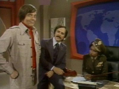 Luis Avalos, Hattie Winston, and Jim Boyd in The Electric Company (1971)