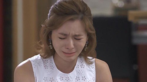 Seo-hee Jang in Band of Sisters (2017)