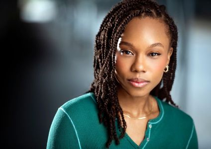 Alexis Holt