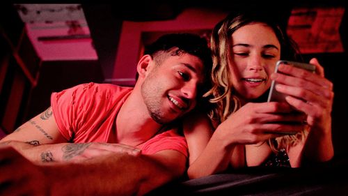 Israel Ogalbo and Moran Rosenblatt in In Bed (2022)