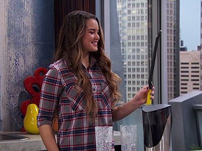 Paris Berelc in Lab Rats: Elite Force (2016)