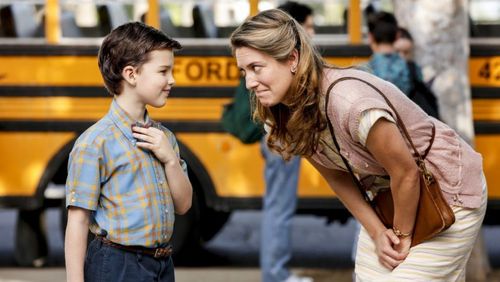 Zoe Perry and Iain Armitage in Young Sheldon (2017)