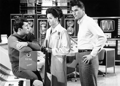 Robert Colbert, James Darren, and Lee Meriwether in The Time Tunnel (1966)