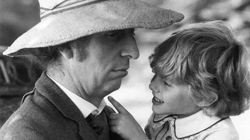 Tom Baker and Stefan Gates in Nouvelles d'Henry James (1974)