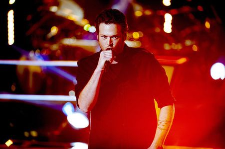 Blake Shelton in NBC's New Year's Eve with Carson Daly (2012)