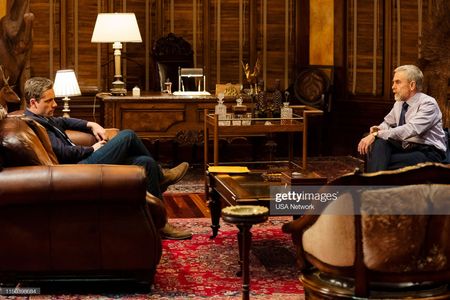 David Andrews and James Austin Kerr in Queen of the South (2016)