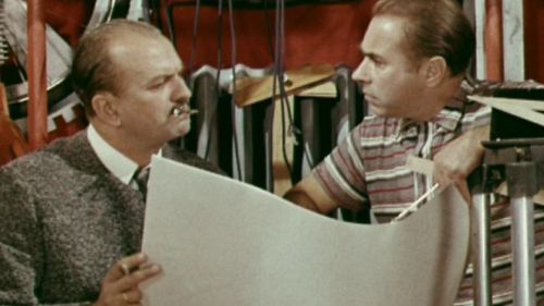 Yefim Berezin and Yuri Timoshenko in Smekhanicheskiye priklyucheniya Tarapunki i Shtepselya (1970)