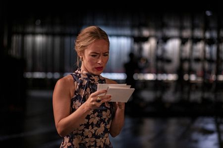 Sarah Goldberg in Barry: all the sauces (2022)
