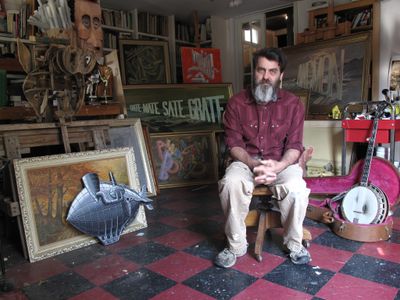 Wayne White in Beauty Is Embarrassing (2012)