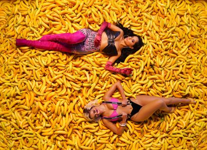 Becky G and Anitta in Anitta feat. Becky G: Banana (2019)