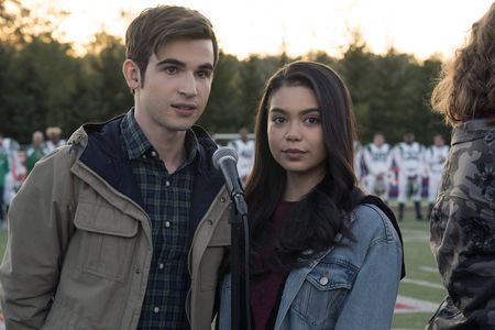 Ted Sutherland and Auli'i Cravalho in Rise (2018)