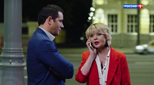 Yuliya Menshova in Mezhdu nami, devochkami. Prodolzheniye: Episode #1.11 (2019)