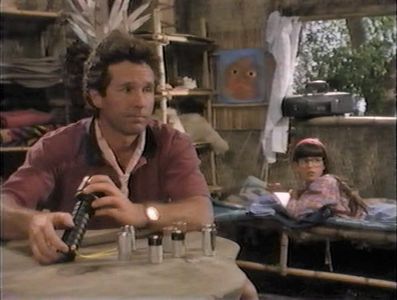 Timothy Bottoms and Jenny Drugan in Land of the Lost (1991)