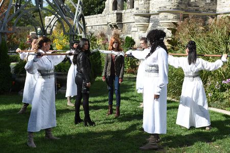 Lisa Berry, Emeraude Toubia, Katherine McNamara, and Farah Merani in Shadowhunters (2016)