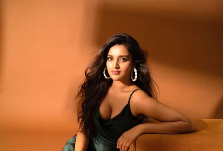 Nidhhi Agerwal