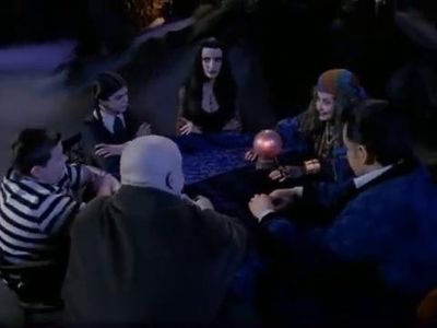 Michael Roberds, Nicole Fugere, Ellie Harvie, Betty Phillips, Brody Smith, and Glenn Taranto in The New Addams Family (1